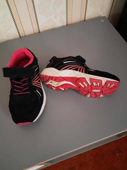 Photo of free Girls trainers. (Belper DE56) #1