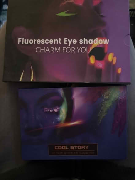 Photo of free 2 fluro glitter eyeshadow pallets (Limehouse E1) #1