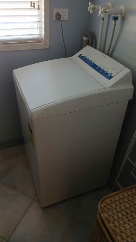Photo of free Washing Machine (Yarra Junction) #1