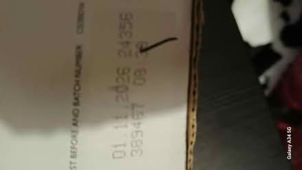 Photo of free Box of cat food minus 1 pouch (HP3) #2