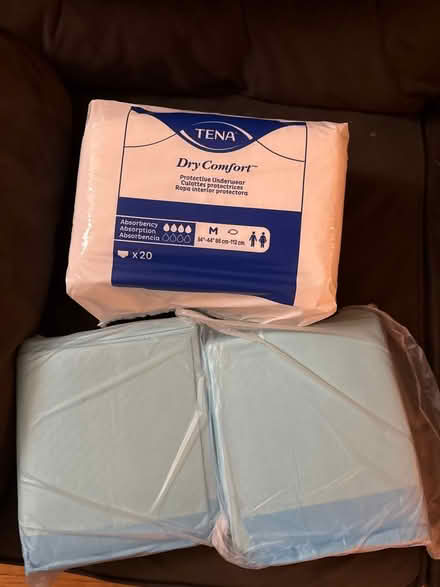 Photo of free Adult pampers & underpads (Long Island) #1