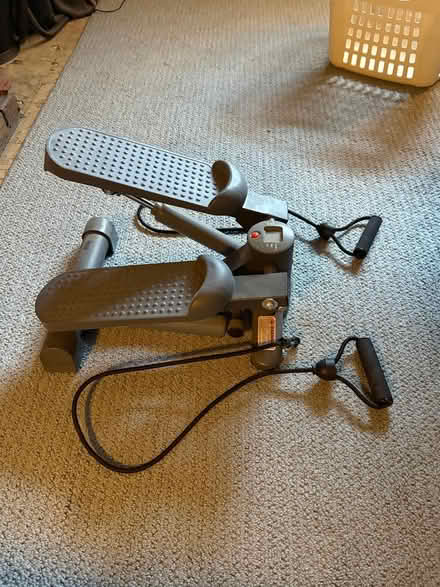 Photo of free exercise stepper (Woburn - four corners) #2