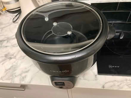 Photo of free Crocpot (Tottenham N18) #1
