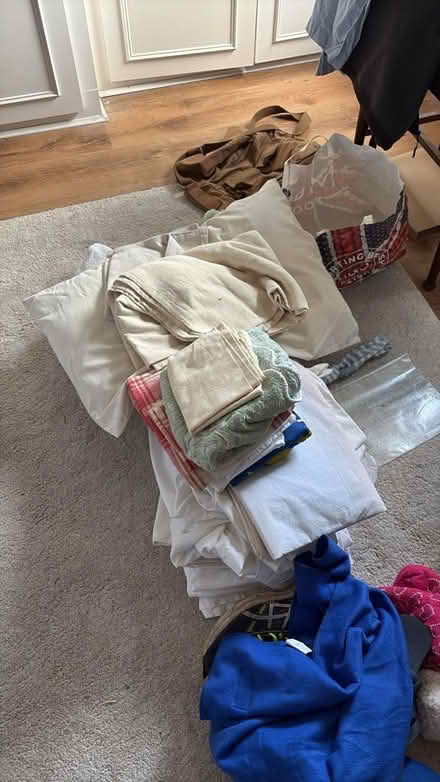Photo of free Linen (Uverdale road SW10) #1