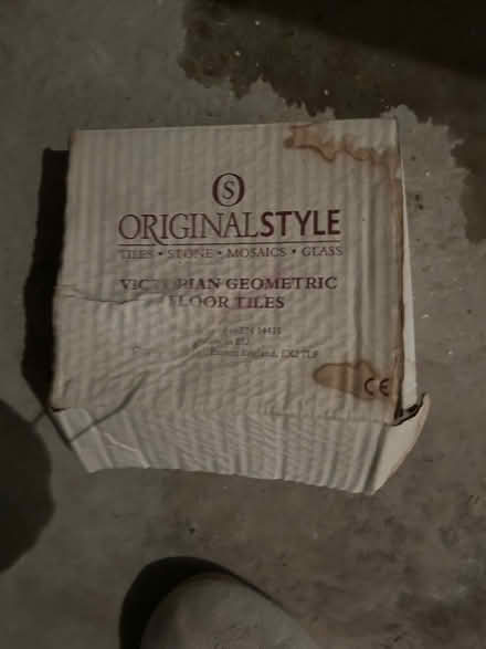 Photo of free Victorian tiles (Tooting Bec/Balham SW17) #2