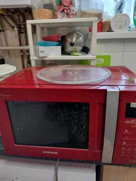 Photo of free Microwave oven (South Ockendon RM15) #2