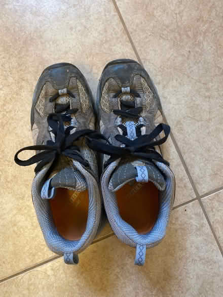 Photo of free Women’s Merrill shoes (Montebello) #1