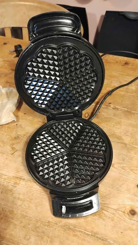 Photo of free Waffle iron (DE24 Alvaston) #2