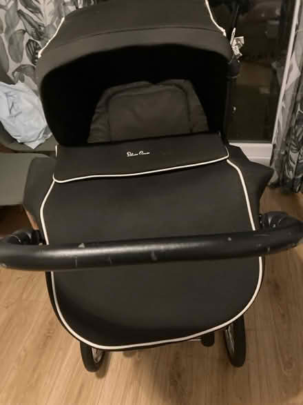 Photo of free Silver Cross pram (Hale Village) #1
