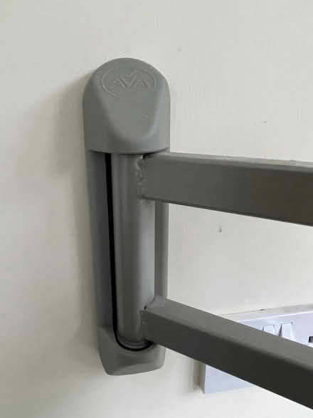 Photo of free TV extendable wall bracket 200 VESA (Charvil RG10) #2