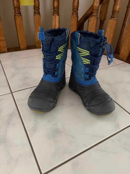 Photo of free Kids size 1 winterboots (Erin Mills and Britannia) #1