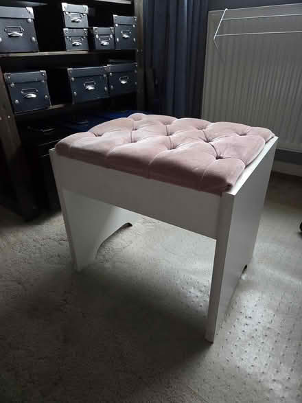 Photo of free Stool, padded (GL10) #1