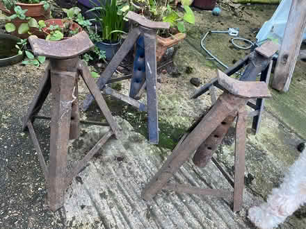 Photo of free Axle stands (East Challow OX12) #1