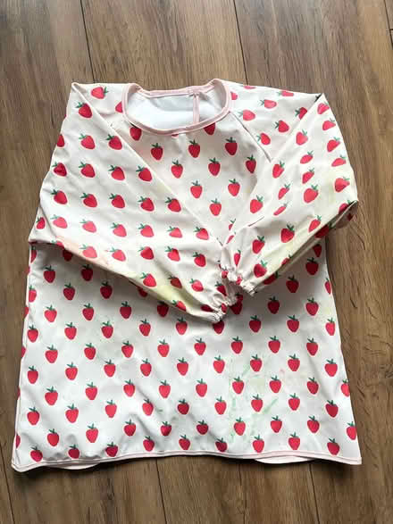 Photo of free Feeding bib (Stockport centre SK1) #1