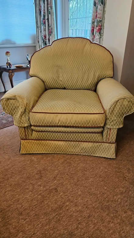 Photo of free Sofa plus matching pair of armchairs (Speldhurst TN3) #2