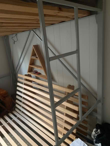 Photo of free King single bunk bed (Kyneton) #2