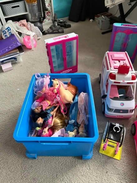 Photo of free Barbie job lot - Dreamhouse and car (Great Amwell SG12) #3