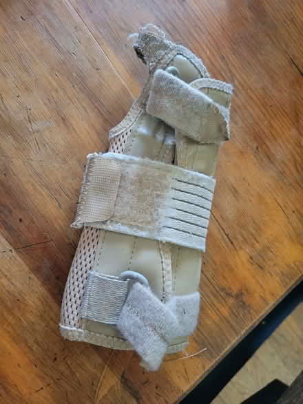 Photo of free Wrist brace (NE Heights) #1