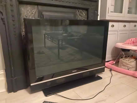 Photo of free TV 43 inch Okishi (Hanwell) #1