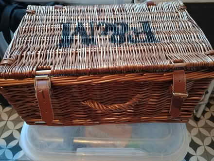 Photo of free Small Fortnum and Mason hamper (TN22) #1