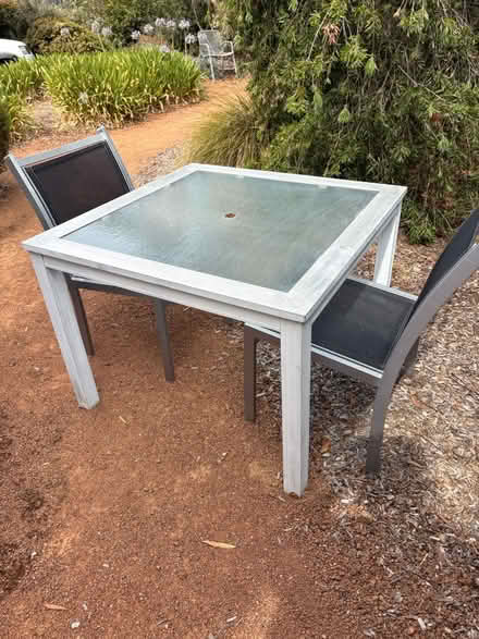 Photo of free outdoor setting (Canberra/Queanbeyan) #1