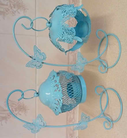 Photo of free 2 pretty hanging tealight holders (Sale M33) #1