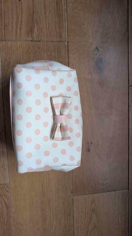 Photo of free Accessories bag (SE26) #2