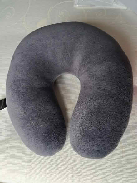 Photo of free Neck / travel pillow (Newtown, Reading, RG1.) #1