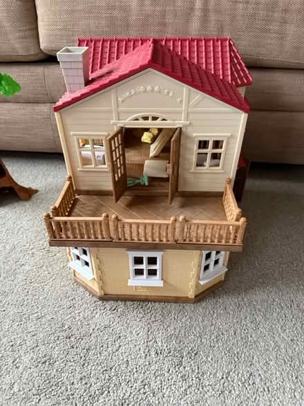 Photo of free Sylvanian Familes house & treehouse (Great Amwell SG12) #2