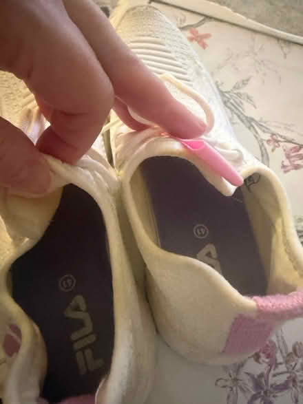 Photo of free Fila size 7 trainers (ME7) #3