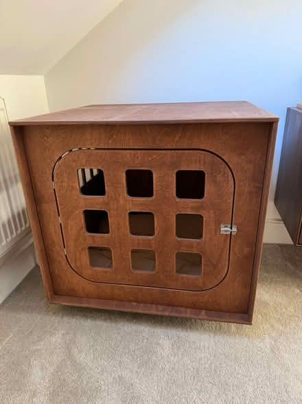 Photo of free Pet Crate - almost new condition (E7 0lj) #2