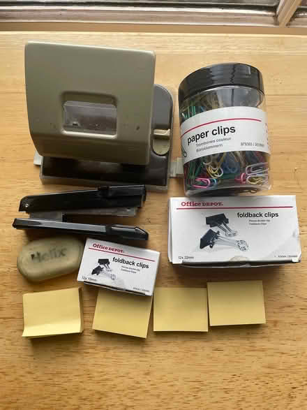 Photo of free Stationery (Islington N1) #1