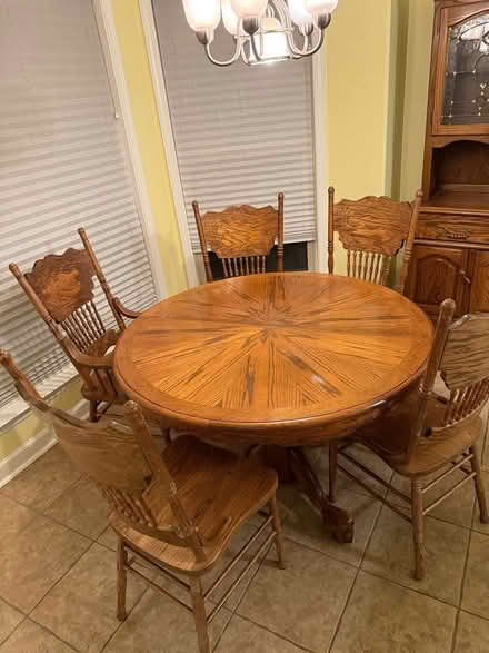 Photo of free Kitchen table and chairs (Maumelle) #1
