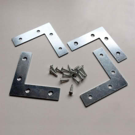 Photo of Corner brackets (Lydham SY9) #2