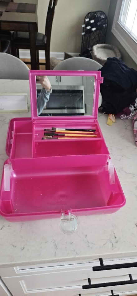 Photo of free Kit and kaboodle (Off S. Tyler Road, St Charles) #2