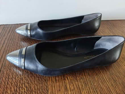 Photo of free Flats - 10M (Near 92nd and Sheridan) #2