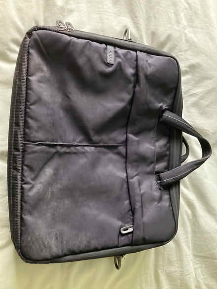 Photo of free Dell Laptop Bag (Twyford RG10) #1