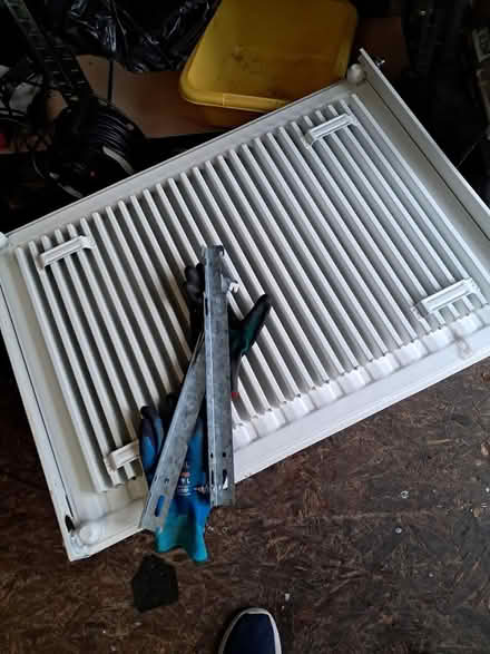 Photo of free White Radiator 80cm x 60cm (D6w) #2