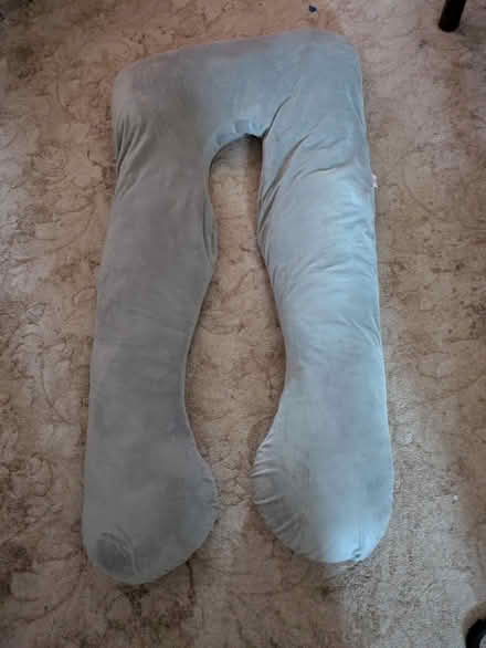 Photo of free pregnancy pillow (BS7) #1