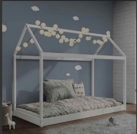 Photo of free Single floor bed frame (E6) #2