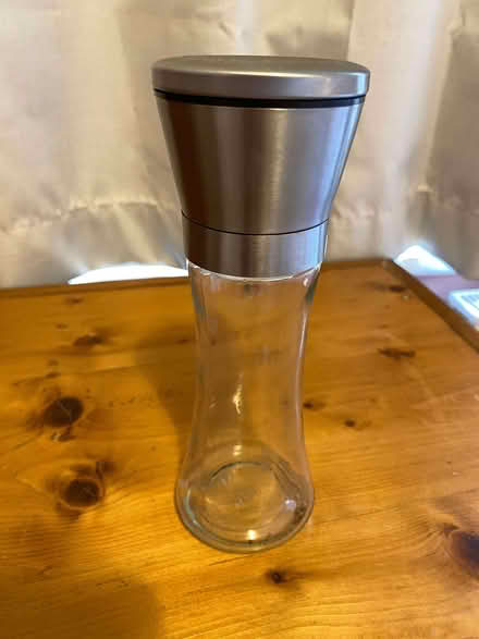 Photo of free PEPPER GRINDERL good for storing (Broadwater BN14) #1