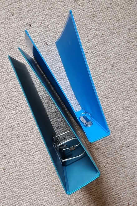 Photo of free ring binders (Letchworth town centre) #2