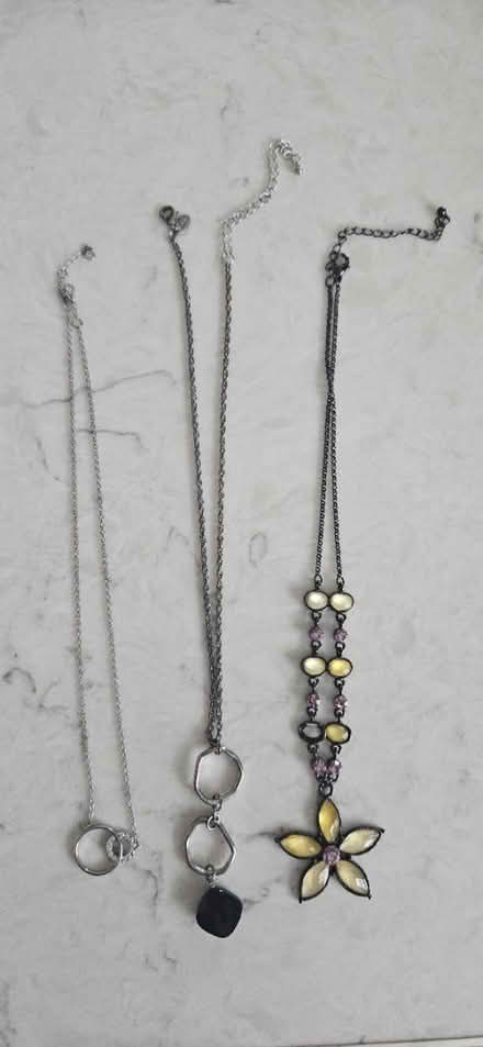 Photo of free Jewelry odds and ends (Off S. Tyler Road, St Charles) #2