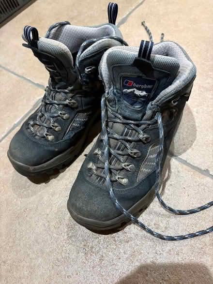 Photo of free Berghaus walking boots ladies size 6 (Bussage GL6) #1