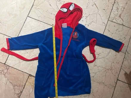 Photo of free Spider man night robe - 4y (West acton - W3) #1