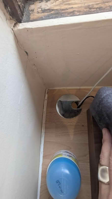 Photo of free Bench/desk set up (Sydenham SE26) #3