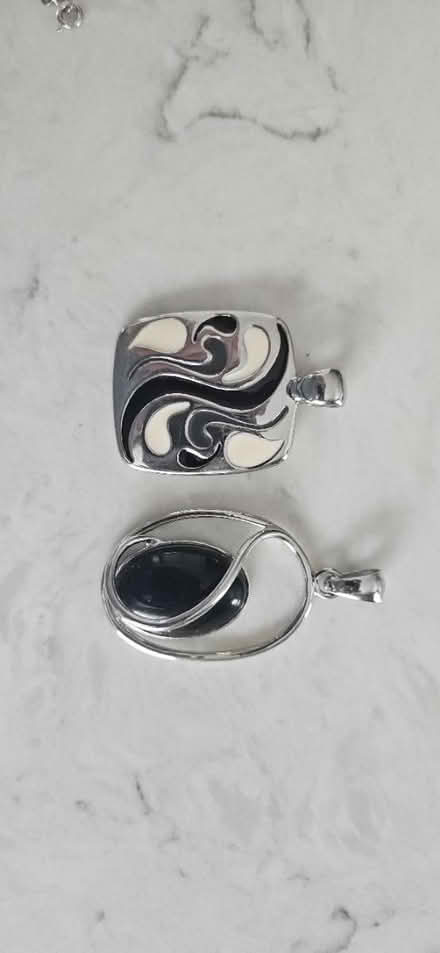 Photo of free Jewelry odds and ends (Off S. Tyler Road, St Charles) #4