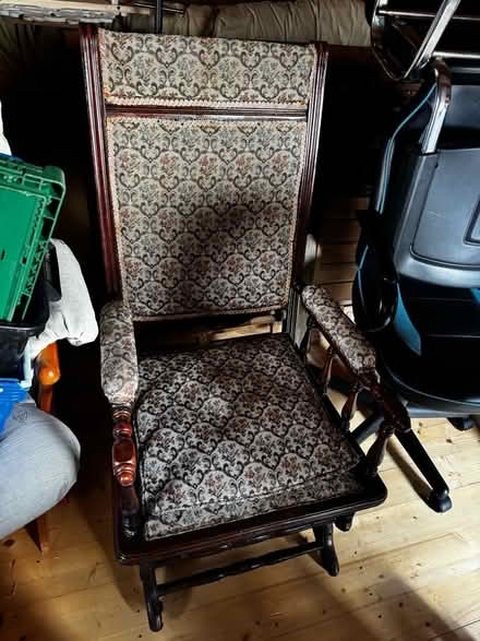Photo of free Antique Rocking Chair / c.1920 (Sherwood TN2) #1