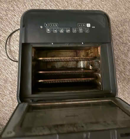 Photo of free Breville Air Fryer (BR5) #2