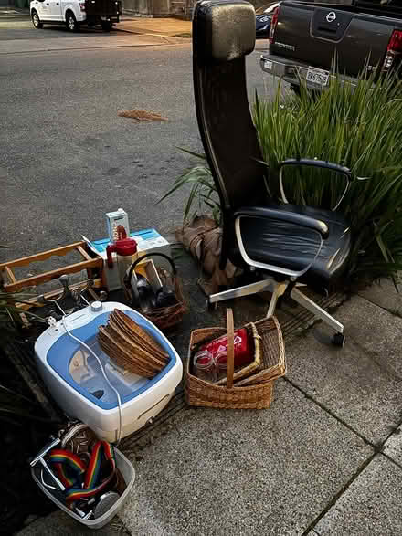 Photo of free Multiple items (Carleton st. Berkeley) #1